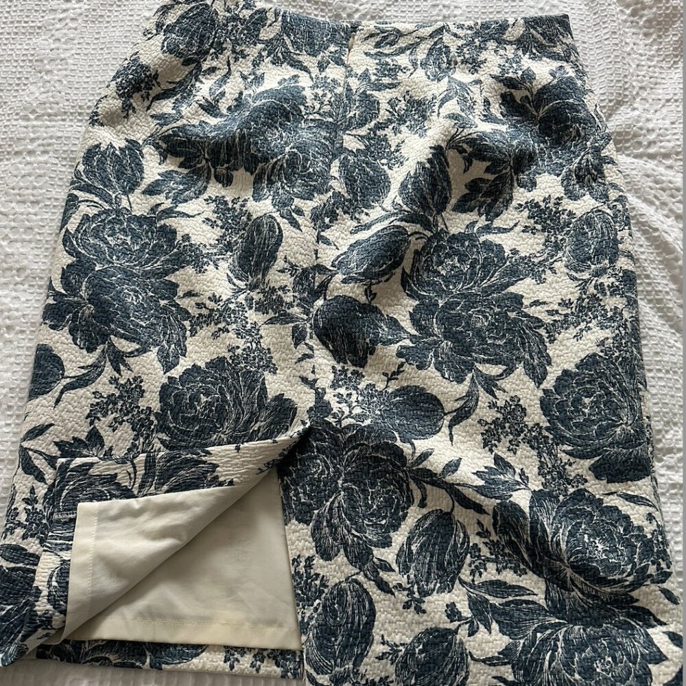Ann Tayloir skirt